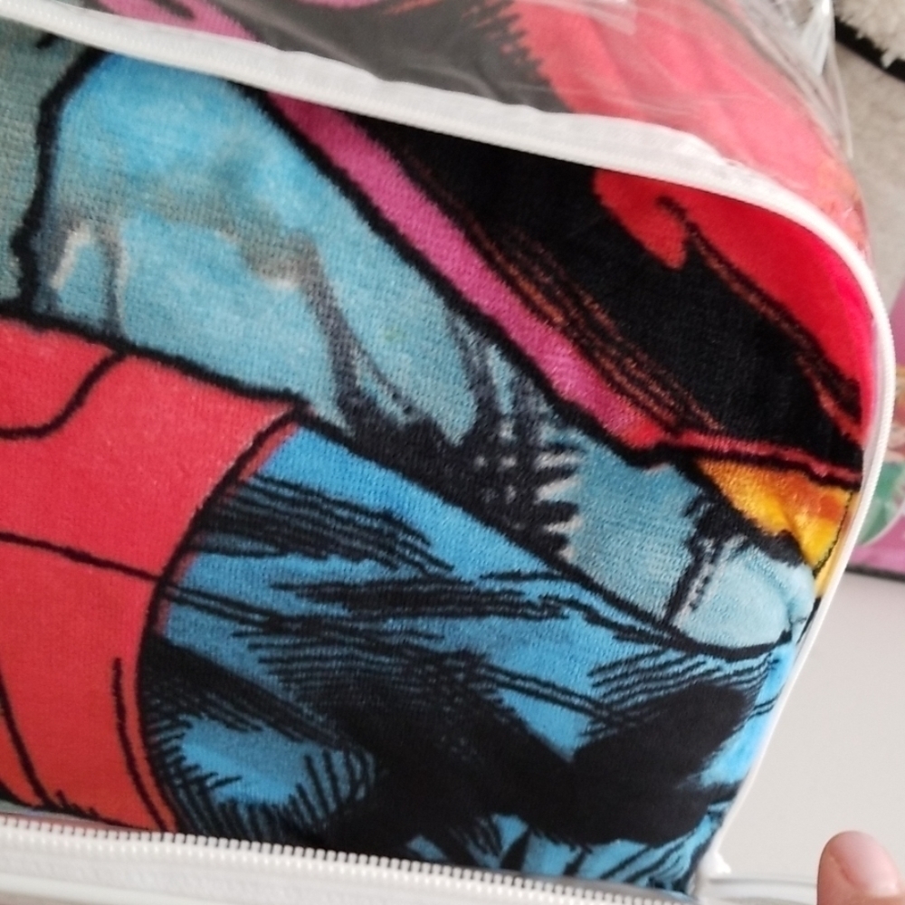✨NWT Marvel Avengers Silk Touch Sherpa Throw Blanket 60"x80" Twin Size!✨ - Picture 7 of 8